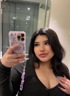 Lisa - escort in Amman Photo 7 of 8