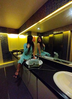 Lisa Meyong - Acompañantes transexual in Bangalore Photo 2 of 2