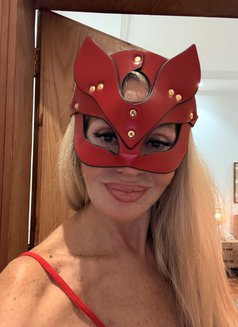 Lisa Mistress - escort in Jeddah Photo 1 of 6