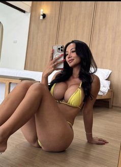 Lisa Montenegro - puta in Montenegro Photo 3 of 3