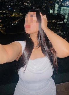 Lisa - escort in Kathmandu Photo 1 of 4