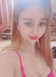 Lisa New Bh - escort in Al Manama Photo 3 of 5