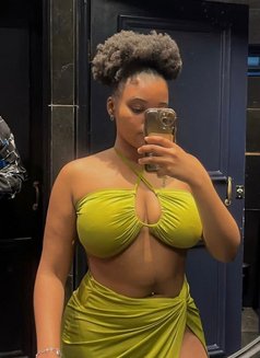 Lisa, Newly Arrived - escort in Noida Photo 1 of 3