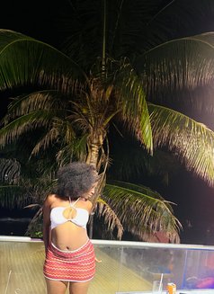 Lisa - escort in Dakar Photo 4 of 6