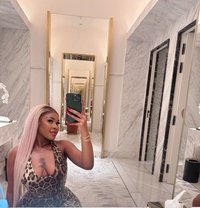 Lisa - escort in Singapore