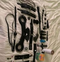 Lisa - puta in Lagos, Nigeria