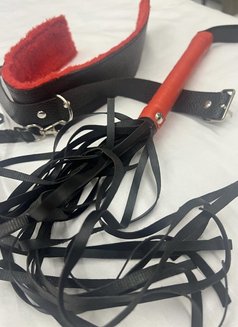 Lisa - escort in Kuwait Photo 3 of 3