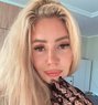 Lisa - escort in Jeddah Photo 1 of 6
