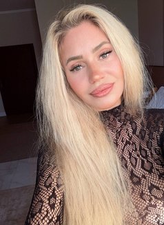 Lisa - escort in Jeddah Photo 1 of 5