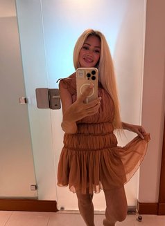 Lisa - escort in Jeddah Photo 3 of 5