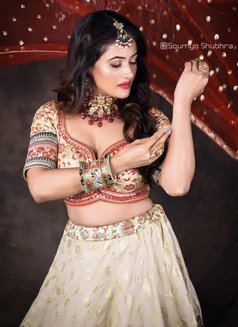 Lisa - escort in Pune Photo 4 of 11