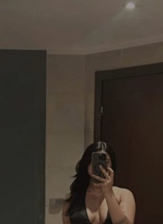 Lisa - escort in Pune Photo 3 of 11