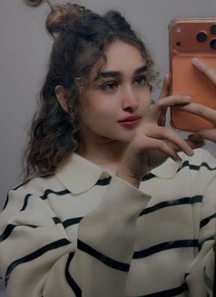 Lisa - escort in Pune Photo 8 of 11