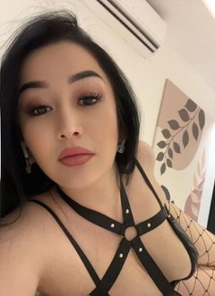 Lisa - escort in Riyadh Photo 7 of 9