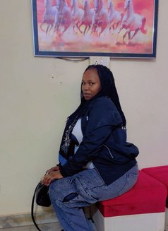 Lisa - escort in Noida Photo 2 of 3