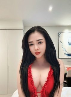 Lisa Sexy New Dubai Marina - escort in Dubai Photo 7 of 8