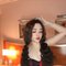 Lisa - escort in Dubai Photo 3 of 6
