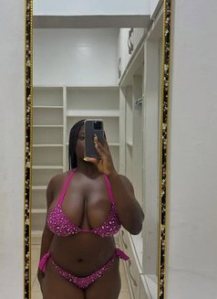 Lilly - puta in Chennai Photo 3 of 3