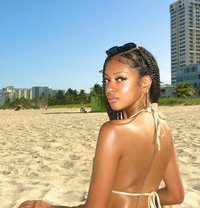 Lisa - escort in Chennai Photo 2 of 2