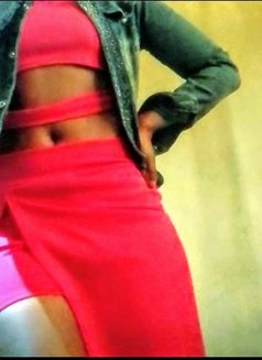 Lisa - escort in Johannesburg Photo 2 of 2