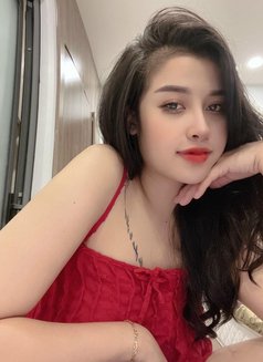 Lisa - escort in Bangkok Photo 1 of 4