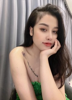 Lisa - escort in Bangkok Photo 3 of 4