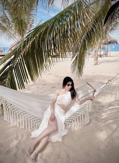 Lisa - escort in Dubai Photo 6 of 6