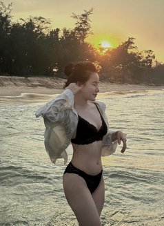 Lisa Sss Korea - puta in Jeddah Photo 6 of 9