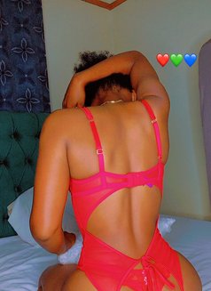 Lisa - escort in Nairobi Photo 1 of 4