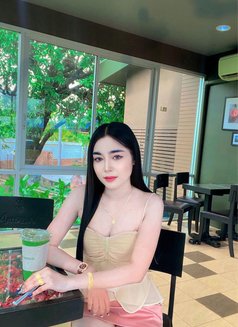 Lisa - escort in Al Manama Photo 1 of 10