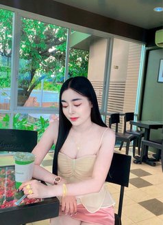 Lisa - escort in Al Manama Photo 2 of 10