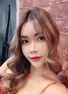 Lisa - escort in Bangkok Photo 3 of 5