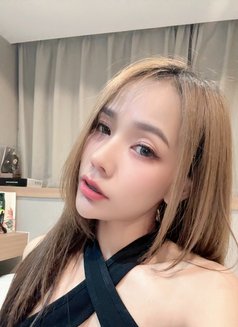 Lisa - escort in Bangkok Photo 14 of 15