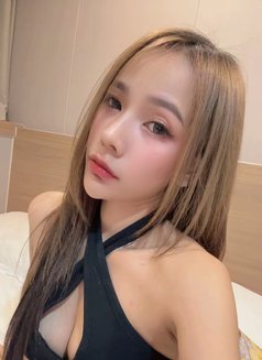 Lisa - escort in Macao Photo 16 of 28