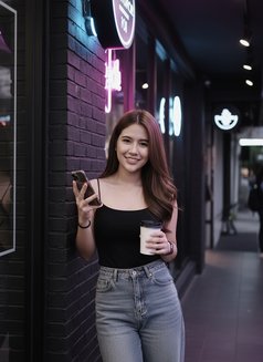 Lisa - escort in Bangkok Photo 1 of 4