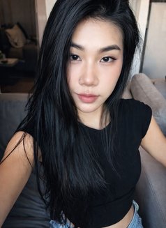 Lisa - puta in Bangkok Photo 1 of 10
