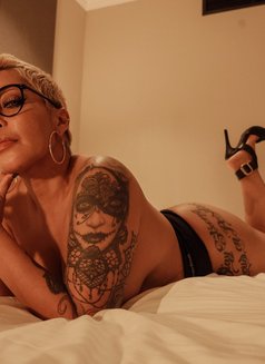 Lisa - escort in Doha Photo 6 of 6