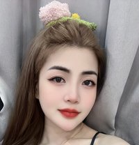 Lisa OutCall - puta in Doha