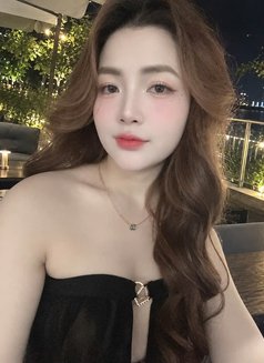 Lisa OutCall - escort in Doha Photo 3 of 5