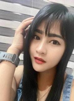 Lisa - escort in Gurgaon Photo 2 of 3