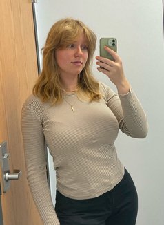 Lisa - escort in Krabi Photo 3 of 4