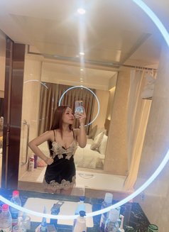 Lisa - escort in Bangkok Photo 20 of 22