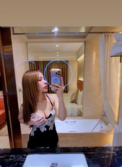 Lisa - escort in Bangkok Photo 22 of 22