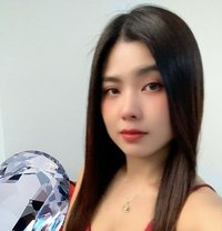 Lisa - escort in Muscat