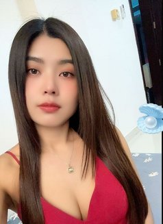 Lisa - escort in Muscat Photo 3 of 3