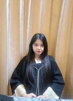 Lisa - masseuse in Muscat Photo 1 of 6