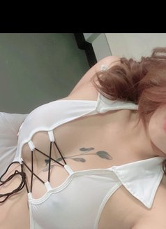 Lisa - escort in Phuket Photo 1 of 5