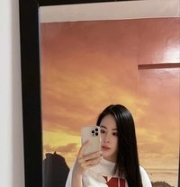 Lisa - escort in Singapore