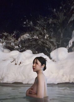 Lisa - puta in Seoul Photo 6 of 6