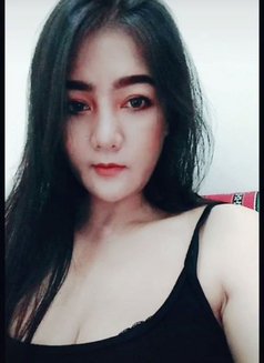 Lisa - Transsexual escort in Muscat Photo 1 of 5